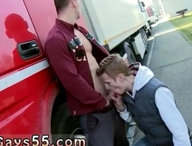 同性恋夫妇在公园里喜欢户外性爱 hot gay porn art