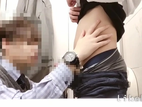 亚洲同性恋业余在POV中给予草率的口交 chinese with an increment of white gay porn