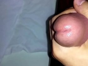 亚洲独奏男孩查尔斯揭示了他的双性恋方面 chinese gay shower porn