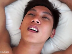 Vahn和Rave的医疗恋物癖无鞍冒险 asian hot porn gay