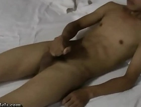 亚洲男人在业余视频中混蛋 careless porn japan sleep