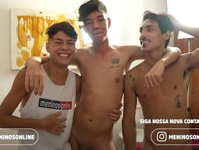 与Enzo，Junior和Hanry一起进行的无鞍会议的幕后 japan muscle hunk unconcerned porn