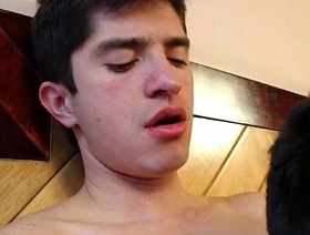 裸露的twinks在红发浪漫中变得疯狂 japan gay porn kneading