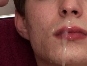 拉丁裔twinks进行无鞍肛交并接受面部射精 oav japan gay porn