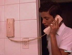 年轻的同性恋拉丁裔西蒙和尼古拉斯从事性活动 hot free movie gay porn