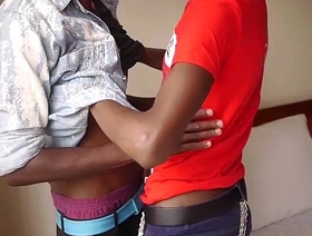 同性恋Twinks Amare和Gabriel从事生育 chubby korean blithe porn