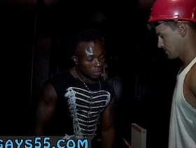 巴西同性恋者第一次探索肛交 hot crossdresser gay porn