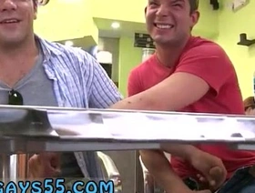 亚洲男人在同性恋现实色情视频中炫耀他们的技能 unconcerned japan wrestling porn