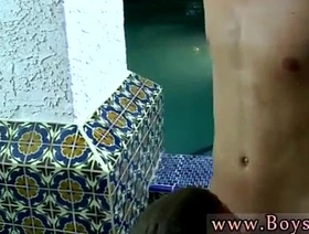 嘶哑的亚洲同性恋twinks沉迷于业余双渗透 japan gay student porn