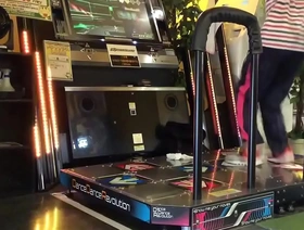 日本同性恋DDR视频达到980,000次观看次数 best japan gay porn