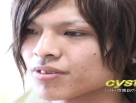 Natsuki在这个亚洲同性恋视频中对振动器和油的自我愉悦 korean dirty address gay porn