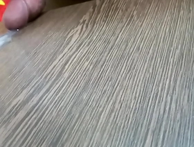 Tinh Trung的第一次品尝自己的精液 gay porn japan season