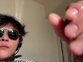 亚洲同性恋在相机上愉悦自己 gay porn hot movie