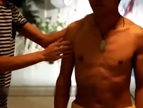 英俊的亚洲男人在第1部分探索他的同性恋欲望 hot gay porn star gay porn