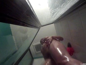 丰满的色情明星伦敦钥匙在淋浴中愉悦 hot gay porn korean