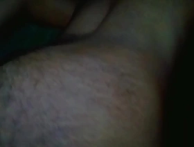 亚洲同性恋家伙炫耀他的毛茸茸的屁股并变得热 japan gay porn download