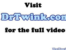 亚洲twink的特写镜头的特写 big cock korean gay porn