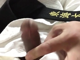 同性恋日本学生在明确的视频中探索性行为 leo taiwan gay porn